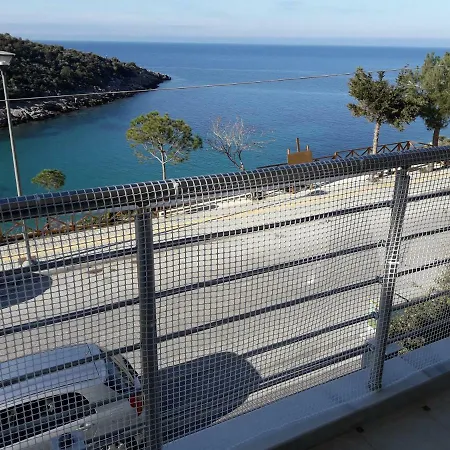 Dreamy By The Sea Daire *