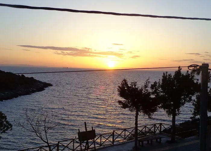 Dreamy By The Sea Daire *